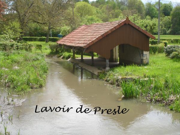 Lavoir de Presle Suilly la Tour