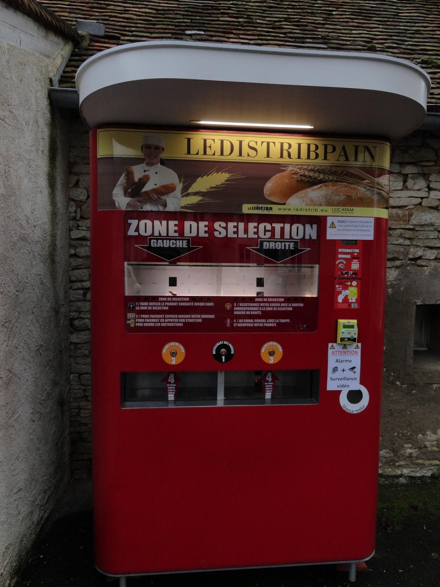 Suilly la Tour - distributeur de pains et viennoiseries